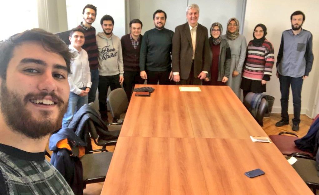 Prof.Dr. Şevket Pamuk’un misafiri olarak bu hafta Boğaziçi Üniversitesi'ndeydik.
Kıymetli tecrübelerini bizimle paylaştığı için hocamıza teşekkür ederiz.