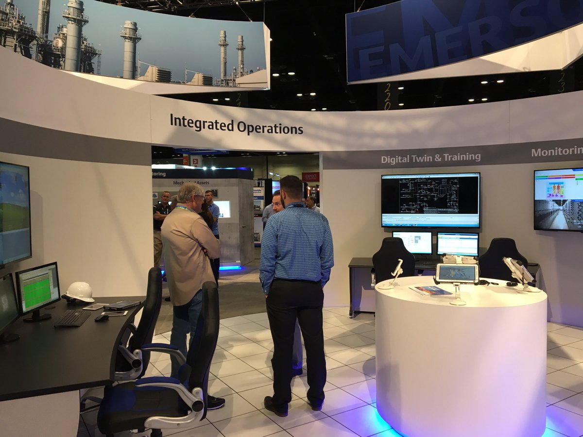 hydrohoward's tweet photo. Amazing week of connecting and discussing technology solutions at #POWERGEN18 https://t.co/GC8cZ9Fiuo