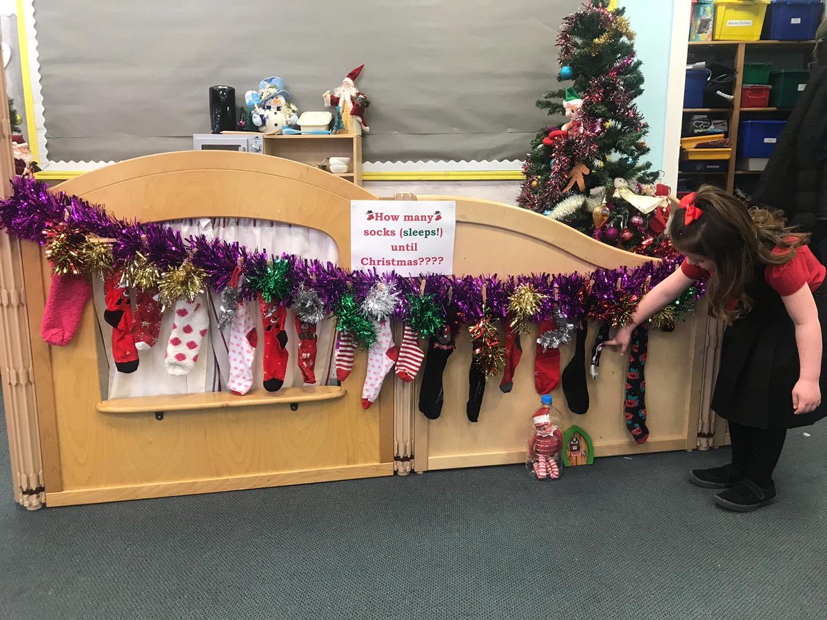 netherthirdps's tweet photo. We counted 18 socks (sleeps) until Christmas 🎄 excellent one to one counting & Skelf the elf helped us! #numeracythroughplay #CountdowntoChristmas https://t.co/TvRdDPaLKm