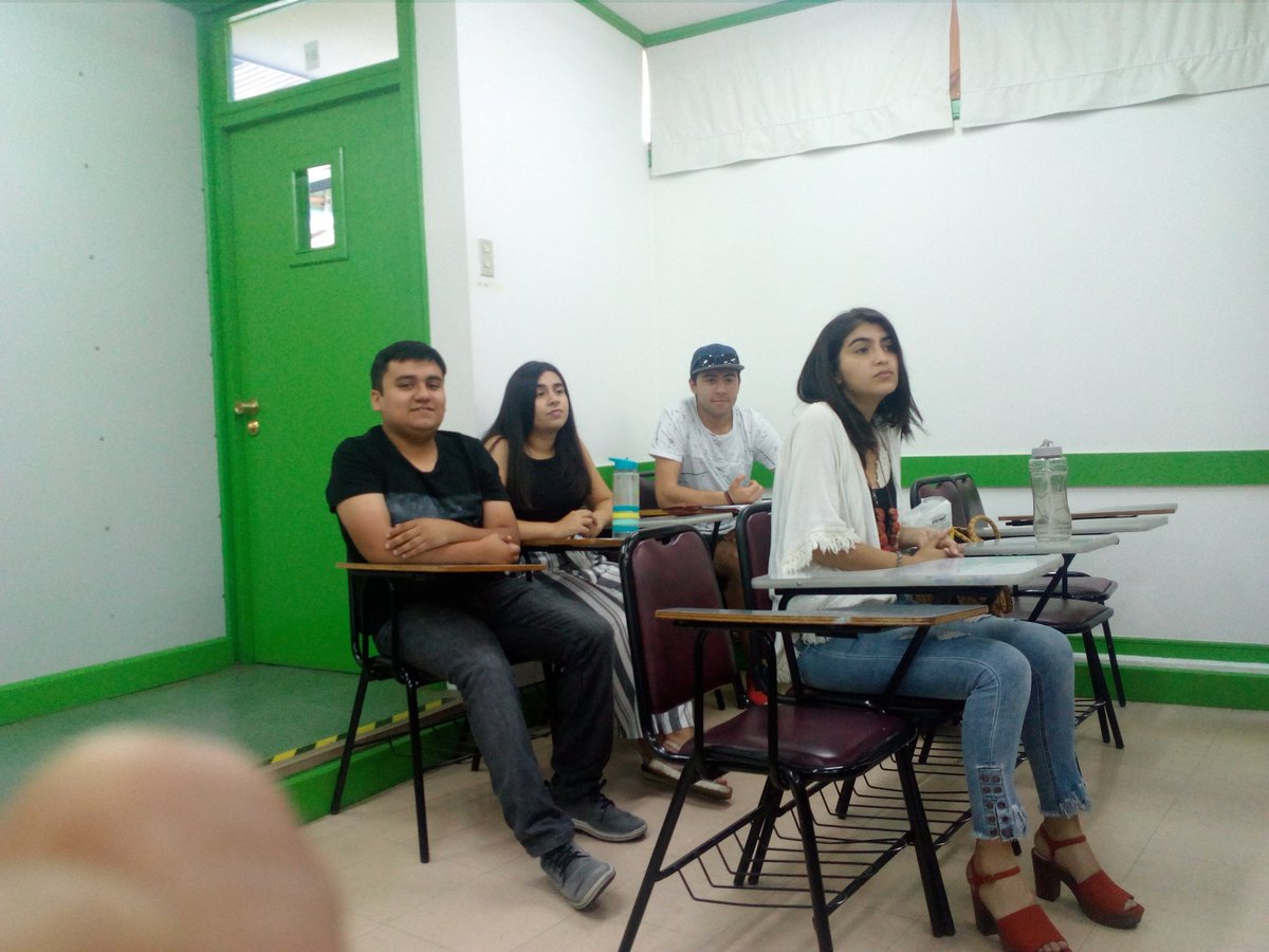 PaolaSaldiasUBB's tweet photo. Alvaro Acuña, Jefe de carrera de Ingeniería Comercial en Charla Motivacional a tutorados de la Carrera en el marco de la 4ta Inducción UBB #ProgramaTutores
@YoSoyUBB @alvaroacuna01 @faceUbb_Chillan @faceubb @UbbSomosTodxs @SecTecnicaUBB @asfaceubb @RodrigoFuenteX https://t.co/ti5eG7g8Dj