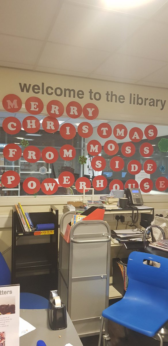 Natalie_Jigsaw's tweet photo. Wonderful evening at #powerhouselibrary light switch on β¨ @MCCMossSide @MancLibraries @MSVHousing @OneMcr lots of lovely singing and festive cheer! ππ
β https://t.co/gCS1WSSBjv