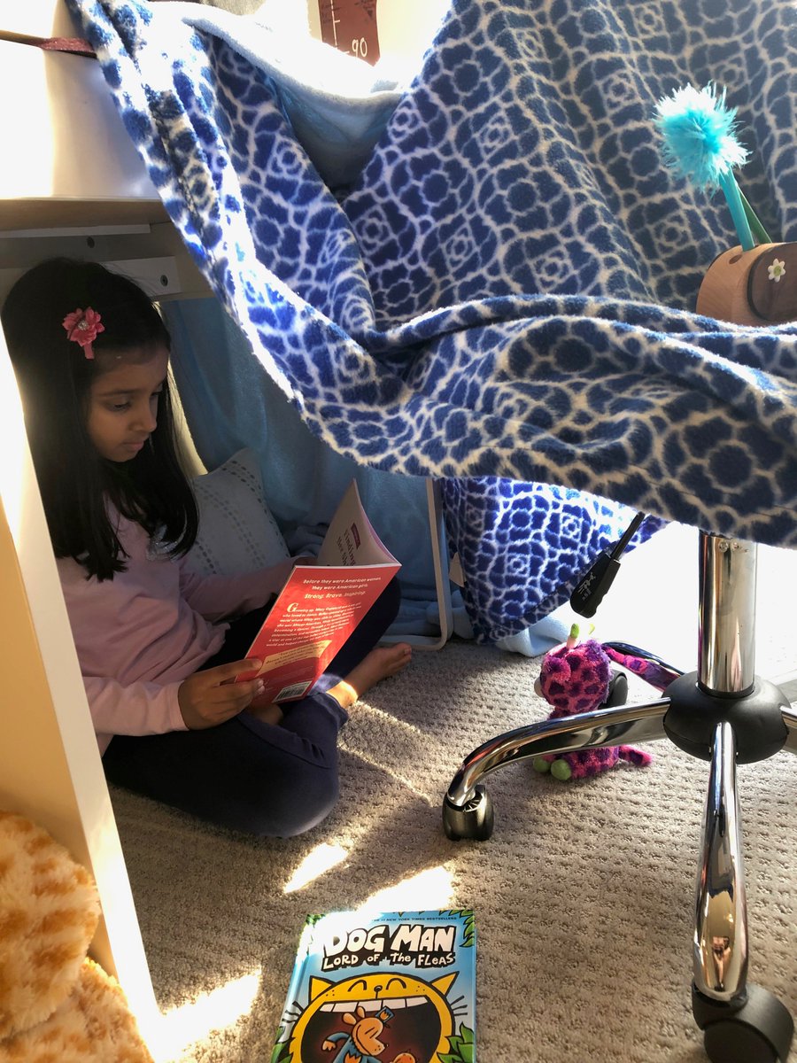 cub_hses's tweet photo. #FosteringALoveForReading #ChooseToRead  #Unplug  #SnuggleIn  📕📗❤️💚
#HSEmakeyourmark @jennysoberanis1 @HembreeSprings https://t.co/3xGuTRVpV5