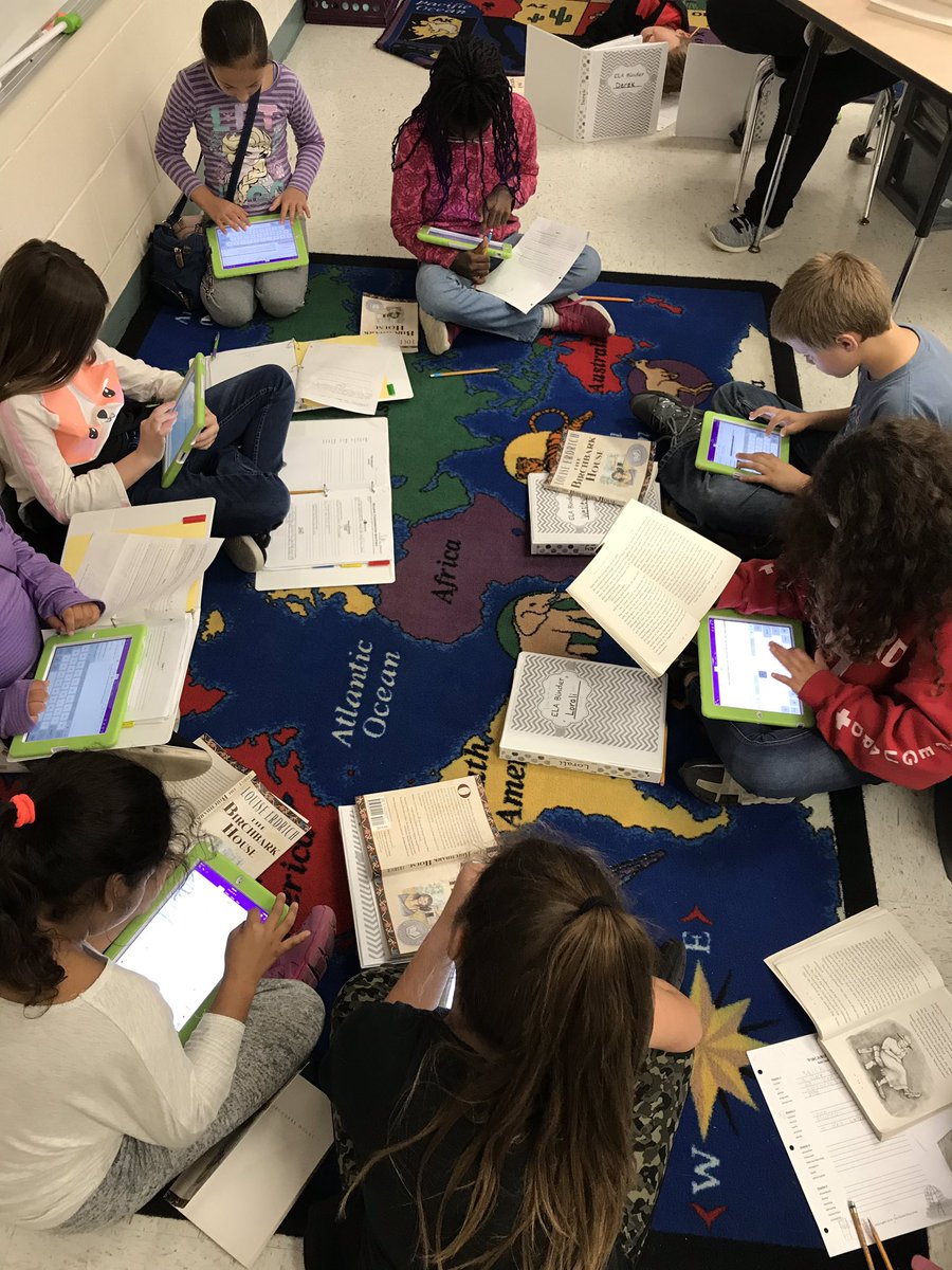 NAnderson_EDU's tweet photo. We are finally using #OneNote in the classroom this year! @sunrayexplorers @msonenote @OneNoteEDU #sunrayscores #microsoft #MIEE #office365 https://t.co/ttyiUBEMiP