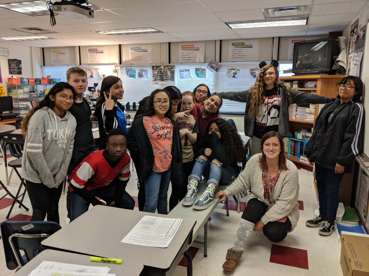 SMSOhioState's tweet photo. 7th period #TeamOhioState @StonewallMiddle. We may not have many holiday socks, but we have and motivate each other to succeed! #schoolfamily #SMSReindeerGames2018 https://t.co/mdV6dXmx9c