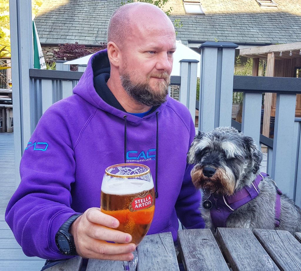 glocky9's tweet photo. Please help &amp; Retweet :) 

Clothing from @climbersagainst , I couldn't think of a better gift, you'll be giving twice. Just make sure you don't clash with ya dog :) 

#climbersagainst  

Clink link ----> https://t.co/hFFEzc6XD8 https://t.co/KFnbfslUVg