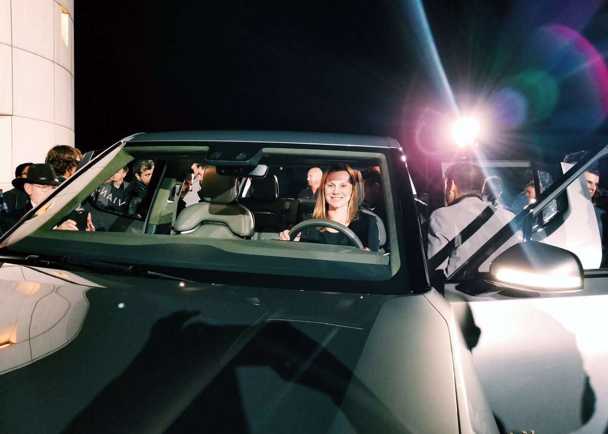 Rivian's tweet photo. #TBT to the moment Lindsey, our director of program management, rolled up to our reveal at the iconic @GriffithObserv in the #R1T, the world’s first Electric Adventure Vehicle. https://t.co/BLi0Auh03S