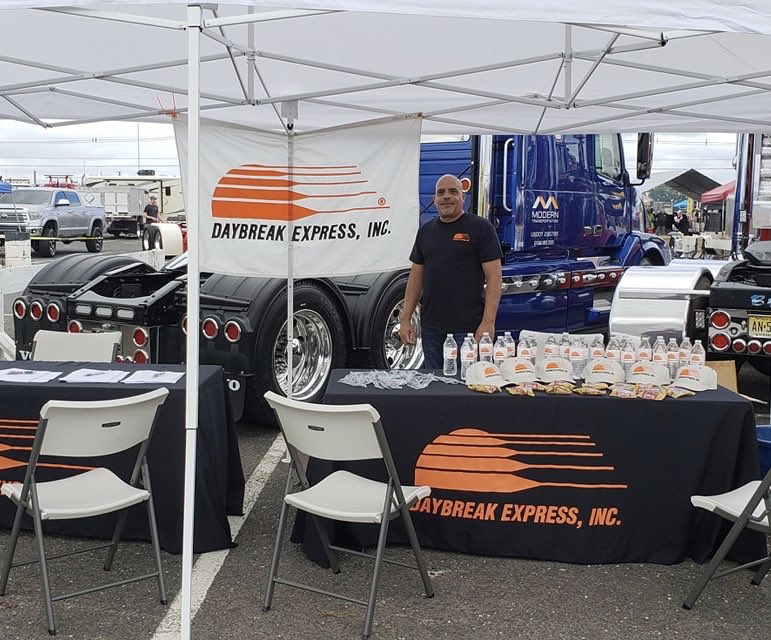 DaybreakExp's tweet photo. #Facts: Daybreak is 38 years old! Our favorite color is Orange! (Obviously) We’re not just a company we’re family.
We support causes like #BreastCancerAwareness Our favorite week is #TruckDriverAppreciationWeek We deliver Nationwide #DaybreakExpressInc #WeDeliverConfidence https://t.co/QZzKnZWP6T