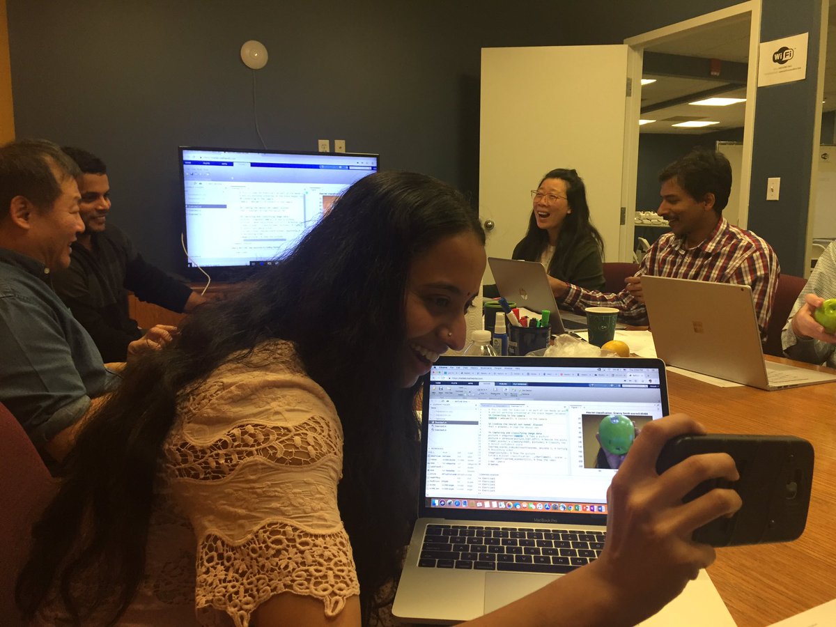 anoushnajarian's tweet photo. Fun at @MATLAB #DeepLearning and #IoT workshop with @rohithreddyb  @SParimalarangan by @cmgnews hosted by @moviri!🍏🍋#ghc18 #shelovesmatlab https://t.co/axY5yxaqix