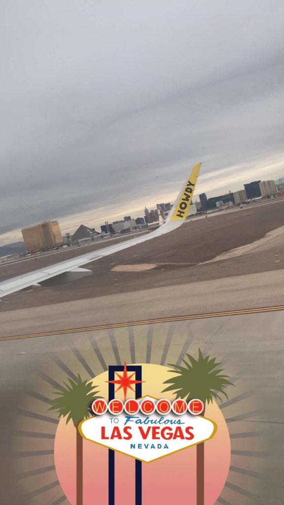 AHHAGaming's tweet photo. @Hazardize @ItsKaiZay  make it to Vegas. https://t.co/U56F3dUEwj
