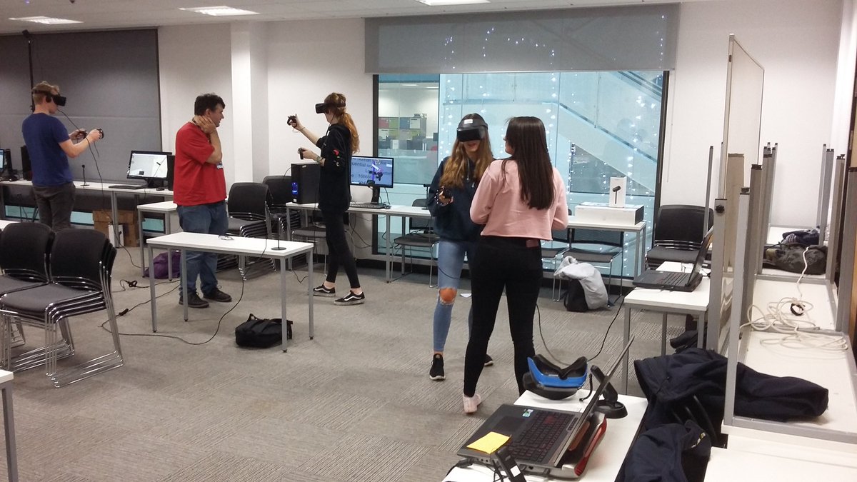 LMasonSU's tweet image. It went brilliantly (bar the odd little bug!). 70+ students assessed using VR. @DrMarcHolmes at least you can sleep tonight! Thanks for all your efforts and to the students for getting stuck in. #sameagainnextweek