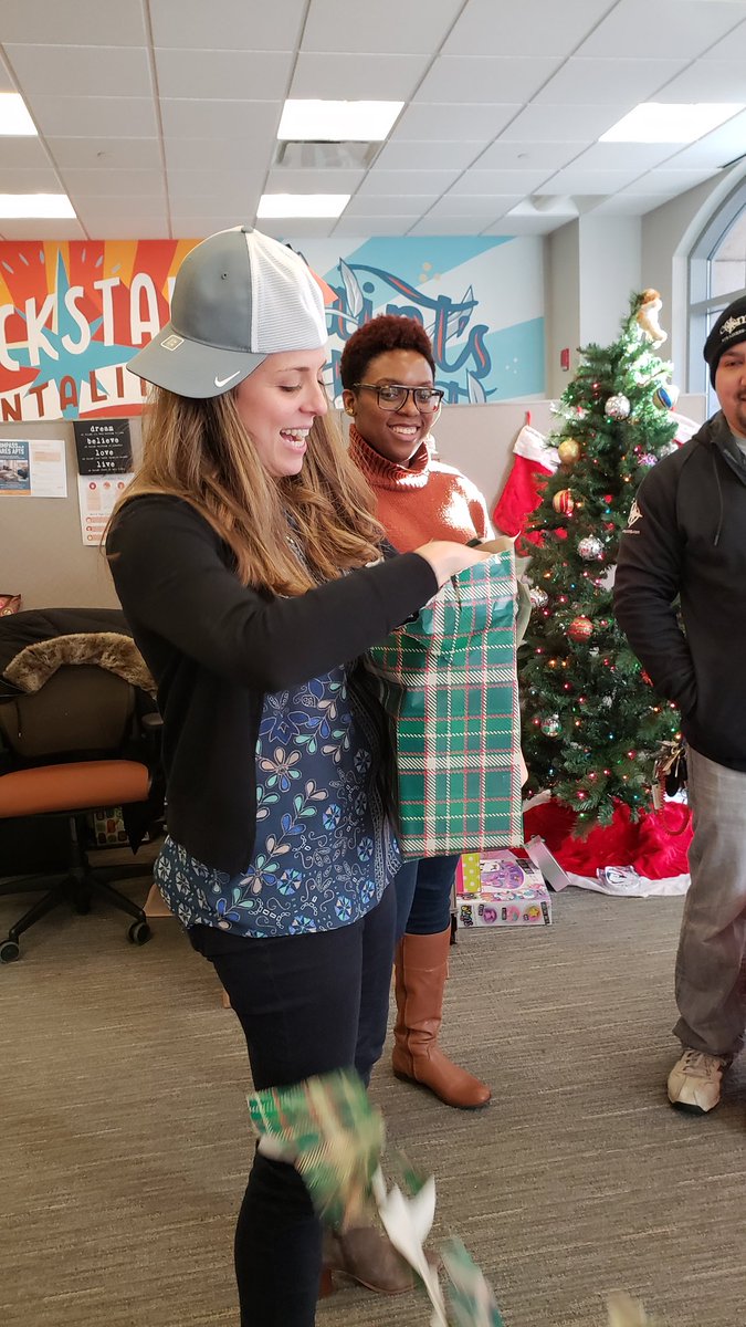 CompassFurnApts's tweet photo. Our Stamford Crew always knows how to put on a good food display... especially for the holidays! Take a peak at their Festivus celebration and grab bag fun today! #holidays #festivus #companyculture #CompassCrew https://t.co/zJGfrFlP1B