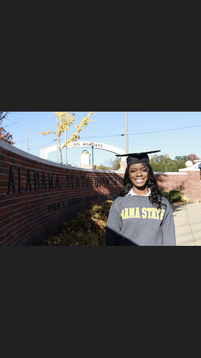 fawnluna34's tweet photo. I lost my mom my senior year of high school around the holidays.I’ve been devastated over the years w/o her. This is the 2nd graduation that she isn’t here to physically share with me but I know she’s beyond proud of me. I miss you so much.Your baby is graduating college♥️#myasu https://t.co/KFSrqEU6Se