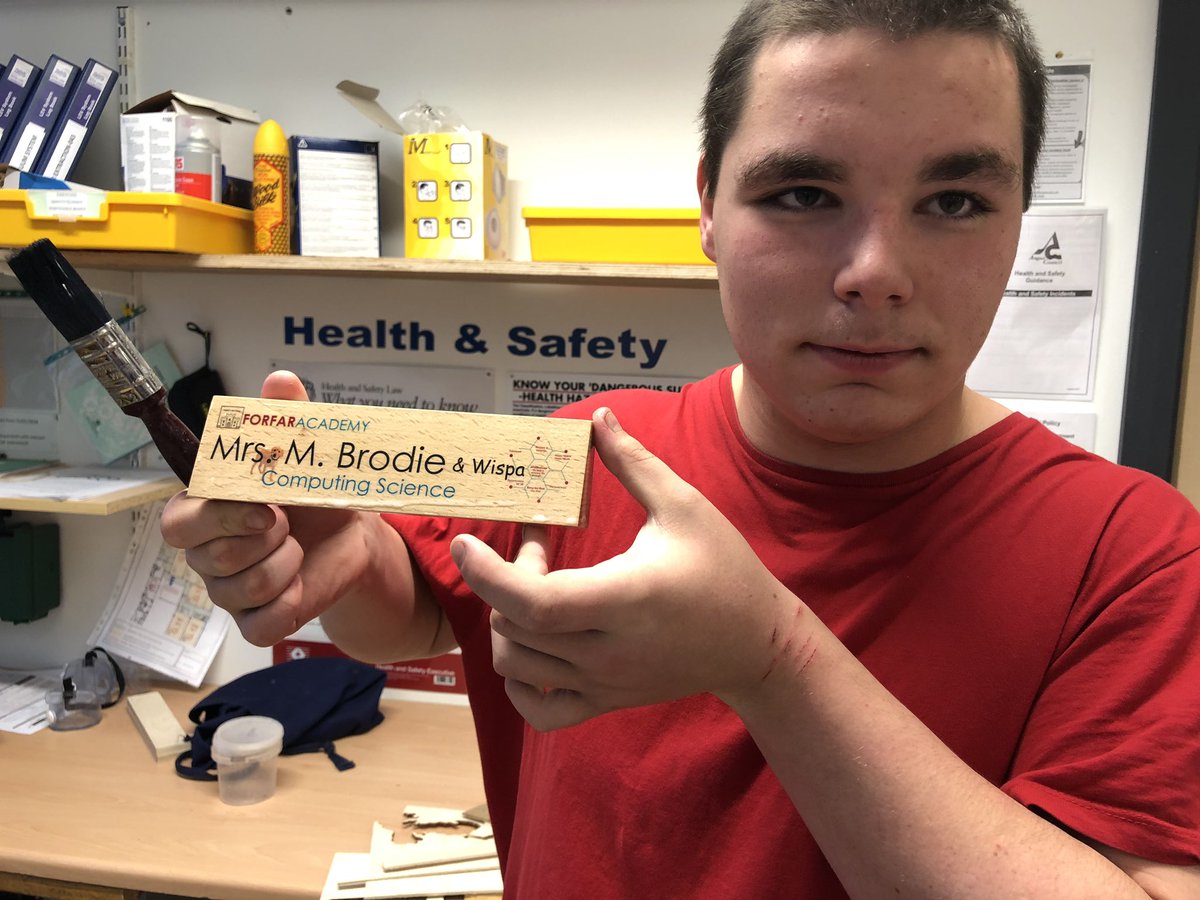 FATech_Ed's tweet photo. Thanks to Declan for putting in a big shift on the varnishing bench today and getting the teachers’ plaques ready for tonight. We hope Wispa likes your plaque Mrs Brodie !!?#FORenterprise https://t.co/NlySI3w4yc