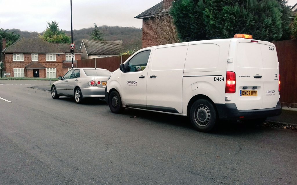 MasonTheHiker's tweet photo. Suspected #AbandonedVehicle reported, #HighwayObstruction dealt with, #CCTV reviewed relating to a possible fly-tipping offence. Plus the odd patrol here and there.
#o2down didn't stop me! 😅
#NeighbourhoodSafetyTeam
#CleanerCroydon
#SaferCroydon
#Croydon
#DeliveringForCroydon https://t.co/ffgjWngKfq