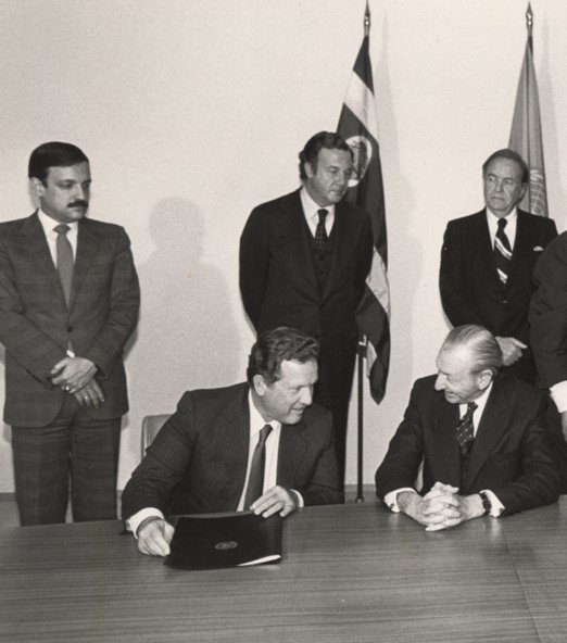 UPEACE's tweet photo. 38 years of history, promoting the values of peace and tolerance around the world!
#UPEACE #UPAZ #38years #anniversary #birthday #education #formingleaders #peace #sustainability #humanrights #equality
#TBT https://t.co/vn2gDGhdbo