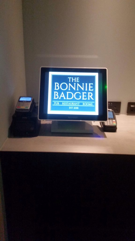 carrieferg1's tweet photo. Thank you to @TomKitchin and all his staff for the welcome we got at the opening of the bonnie badger at Gullane  it was great to see all round the place see you all soon https://t.co/I56SuAyRtN