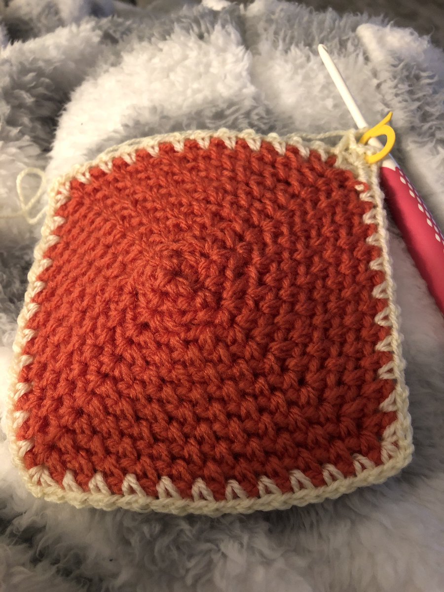 daisy_halford's tweet image. New #crochet for the preemie babies. #Christmas presents done for the unit. #preemiebabies #colours #happyhooker @WorcsAcuteNHS