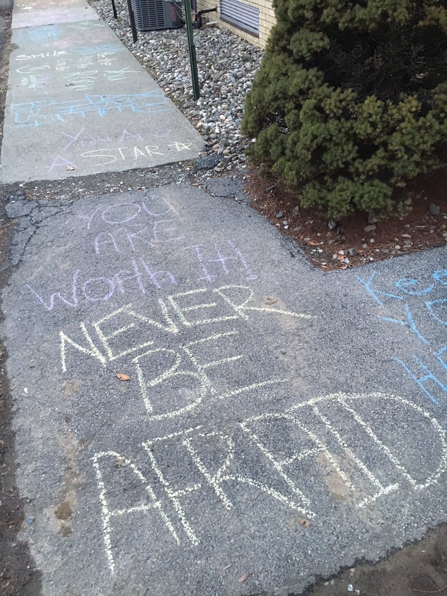 whenurcurious's tweet photo. OV SADD sending out all the good vibes to our school community! #chalkthewalk #ovfamily #saddstrong @SADDnation @WappFallsToyota @WCSDEmpowers @OVAHSwolves https://t.co/F3EfKA1wXO
