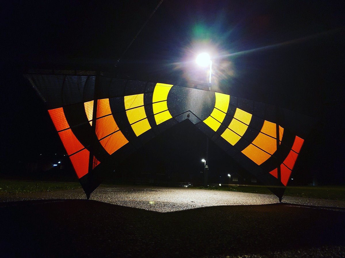 kiteforge's tweet photo. Custom Djinn just delivered to @jemwharton !
#djinntimate #djinnspired #kites #uk #kiteforge #quad #quality https://t.co/z7ZNYIabOG