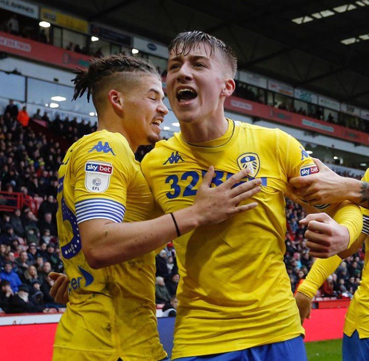 berardibreezer's tweet image. 🔥🔥🔥PRIZE GIVEAWAY🔥🔥🔥

THE NEW 3RD SHIRT! Plus, name and number of your choice!

Winner picked at random and announced Mon 17th Dec &amp;amp; will have in time for XMAS.

TO ENTER: SIMPLY FOLLOW OUR PAGE AND RETWEET THIS POST!

#LUFC #PRIZEDRAW #giveaway #EFL #Competition #Random