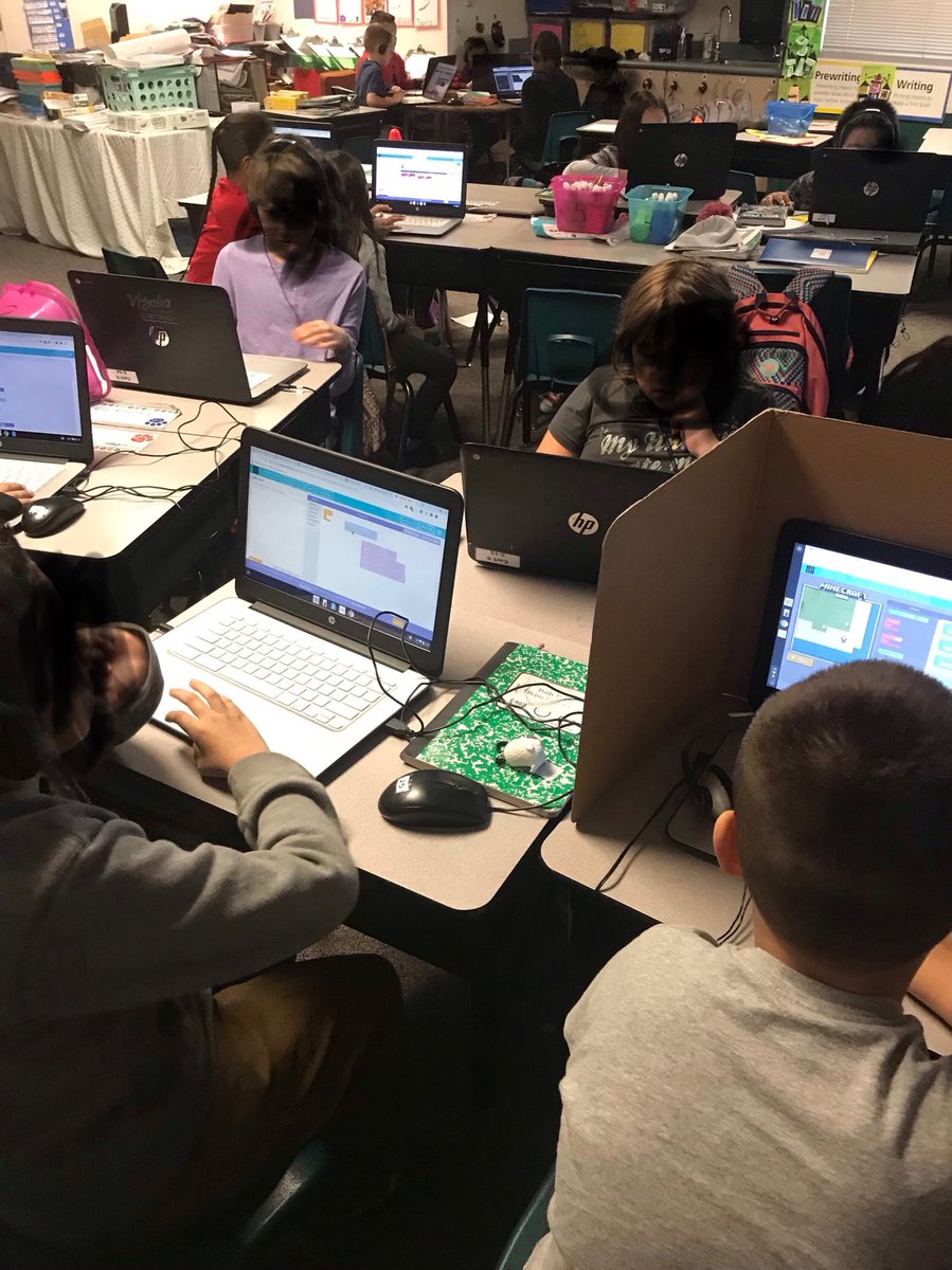 pjbatch1's tweet image. Third Graders Coding at Four Creeks! #hourofcode #VisaliaEdTech @kmprice88