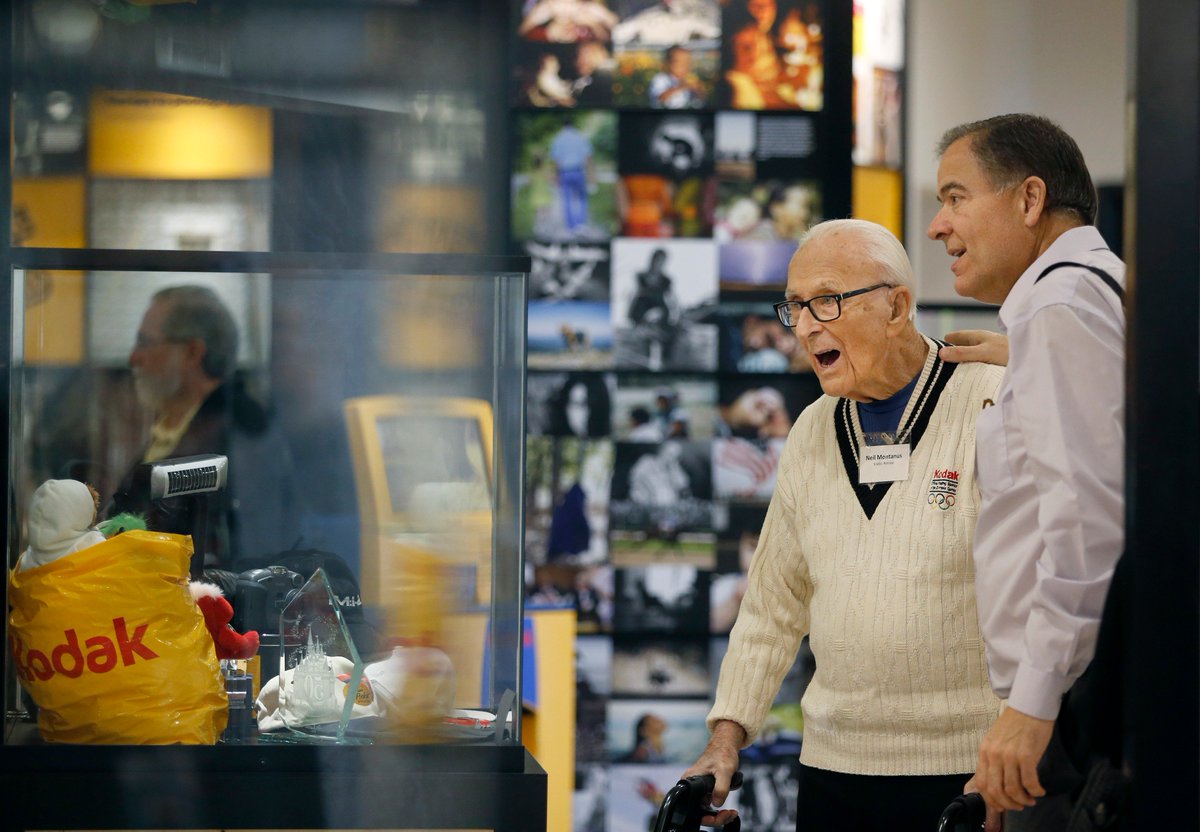 cfortiz_photo's tweet photo. Kodak Visitor Center Grand Opening - Former photographer Neil Montanus, 91, walks through the exhibits with his son Jim. Montanus shot 55 of the 565 Coloramas for Kodak @DandC #dandcpix #roc @Kodak https://t.co/BdLzfHZHGe