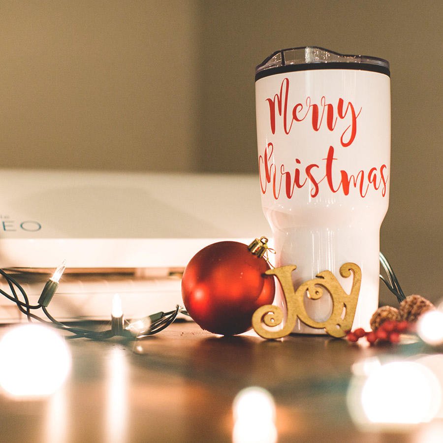 CrafterCuts's tweet photo. Putting that Christmas glow on everything in sight has never been so easy, or fun!

#CrafterCuts #Jacksonville #SmallBusiness #LocalBusiness #Silhouette #SilhouetteCameo #HolidaySeason #DIY #CuttingMachines #ChristmasCrafting #ChristmasGiftIdeas https://t.co/kk5mQJvAH2