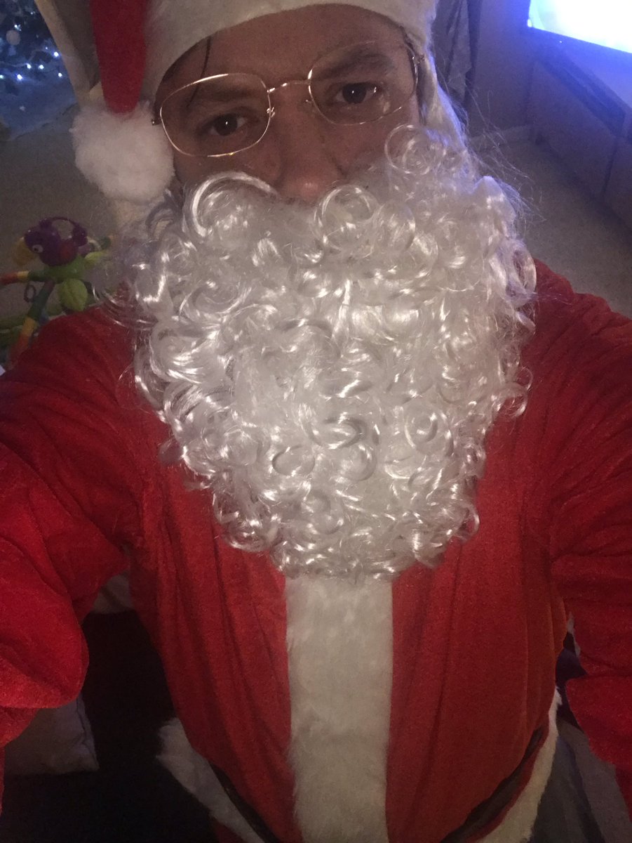 TheBadgerG's tweet photo. I have my wet weather gear all ready for @projectfive #WinterPimms tomorrow! ๐ช๐ป๐ช๐ป #SnowOnly #SantaDoesntDoRain https://t.co/GW1emZpvrr