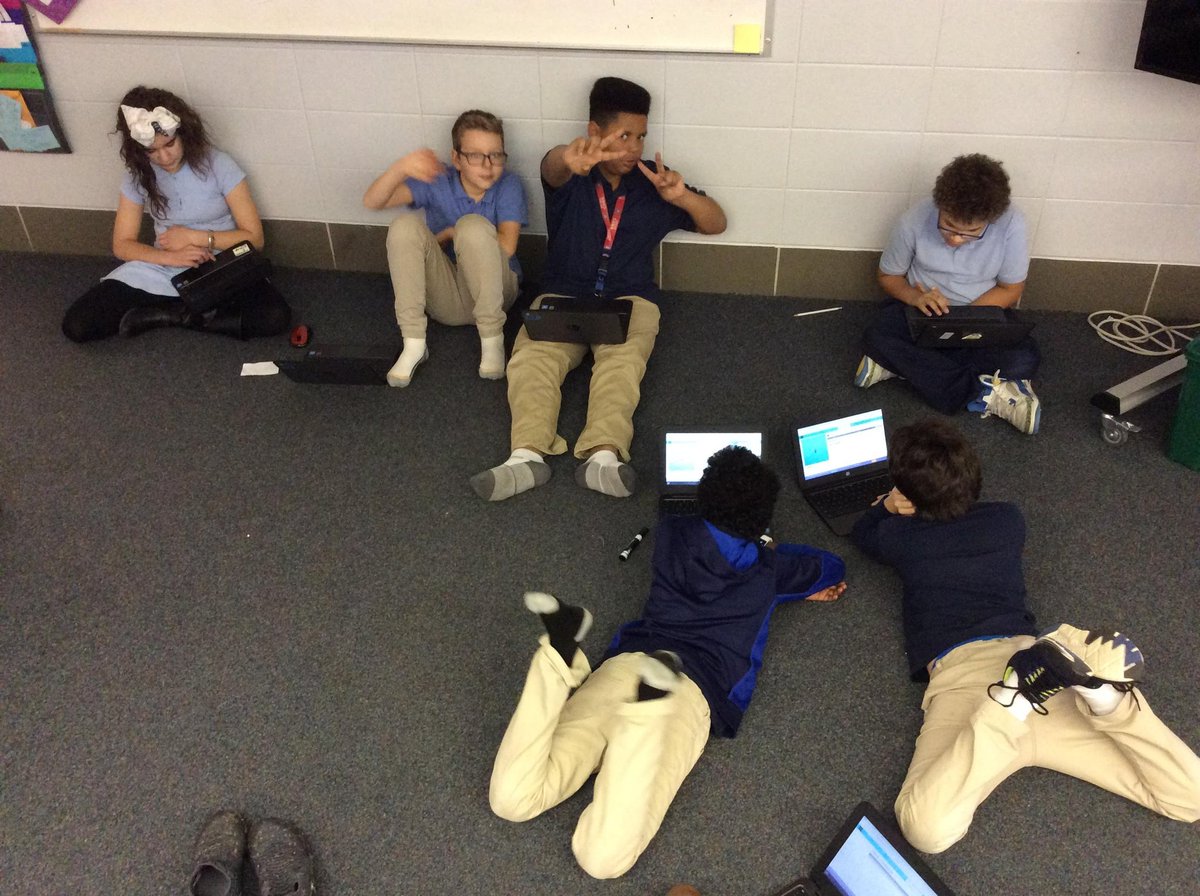 MrD203's tweet photo. We've been coding all week, but today was our #HourofCode! Busted out the new @Sphero Bolts. @codeorg #CSEdWeek #SwansonStrong #TeamSouthBend https://t.co/1wDRjNCmUv