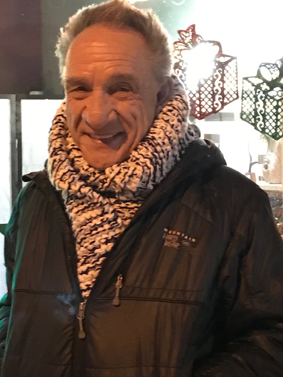 TellergpRon's tweet photo. Des Moines Iowa ... getting ready for wintertime with a nice new scarf from Sharons shop, Green Goods for the Home. https://t.co/gUbK5vhw2w
