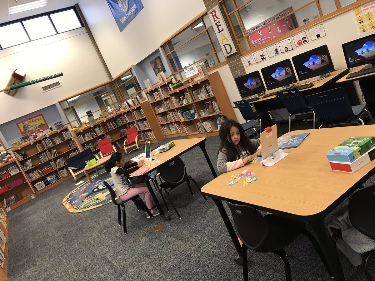 ReadingWithBird's tweet photo. Our kindergarteners amaze me with the flexibility of their brains and how quickly they make connections to new learning! @bvschools @bvlibraries @MissKarstOTE @PlayOsmo #BVHourOfCode #BVBlendED #BV229Tech #teamOTE #HourOfCode https://t.co/Fz1BfBNvig