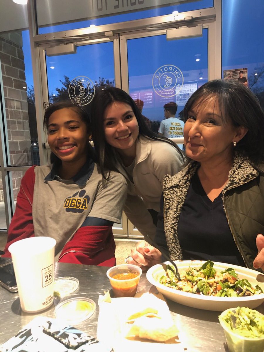OCDECA1's tweet photo. We had a very successful night of fundraising at Chipotle. Thank you to everyone who came out to support us! https://t.co/3qwpRE8cZY