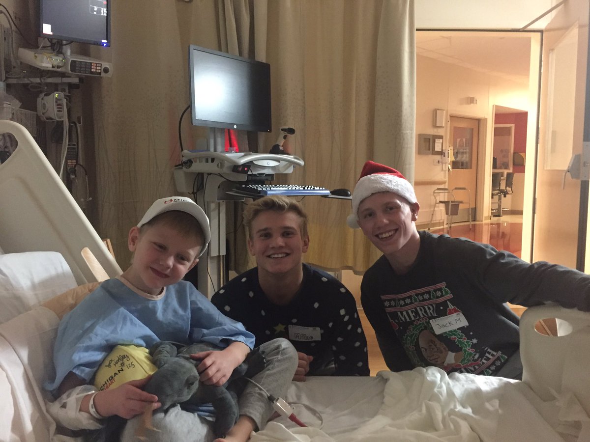 Thanks <a href="/jack_medley/">🍏JACK</a> and <a href="/MikeVolyanyuk/">Michael Volyanyuk</a> for stopping in and checking on Maddox. He enjoyed letting them know that he beat at 2X Champion <a href="/Kellenrussell41/">Kellen Russell</a> and that they should always look for a firemans carry.