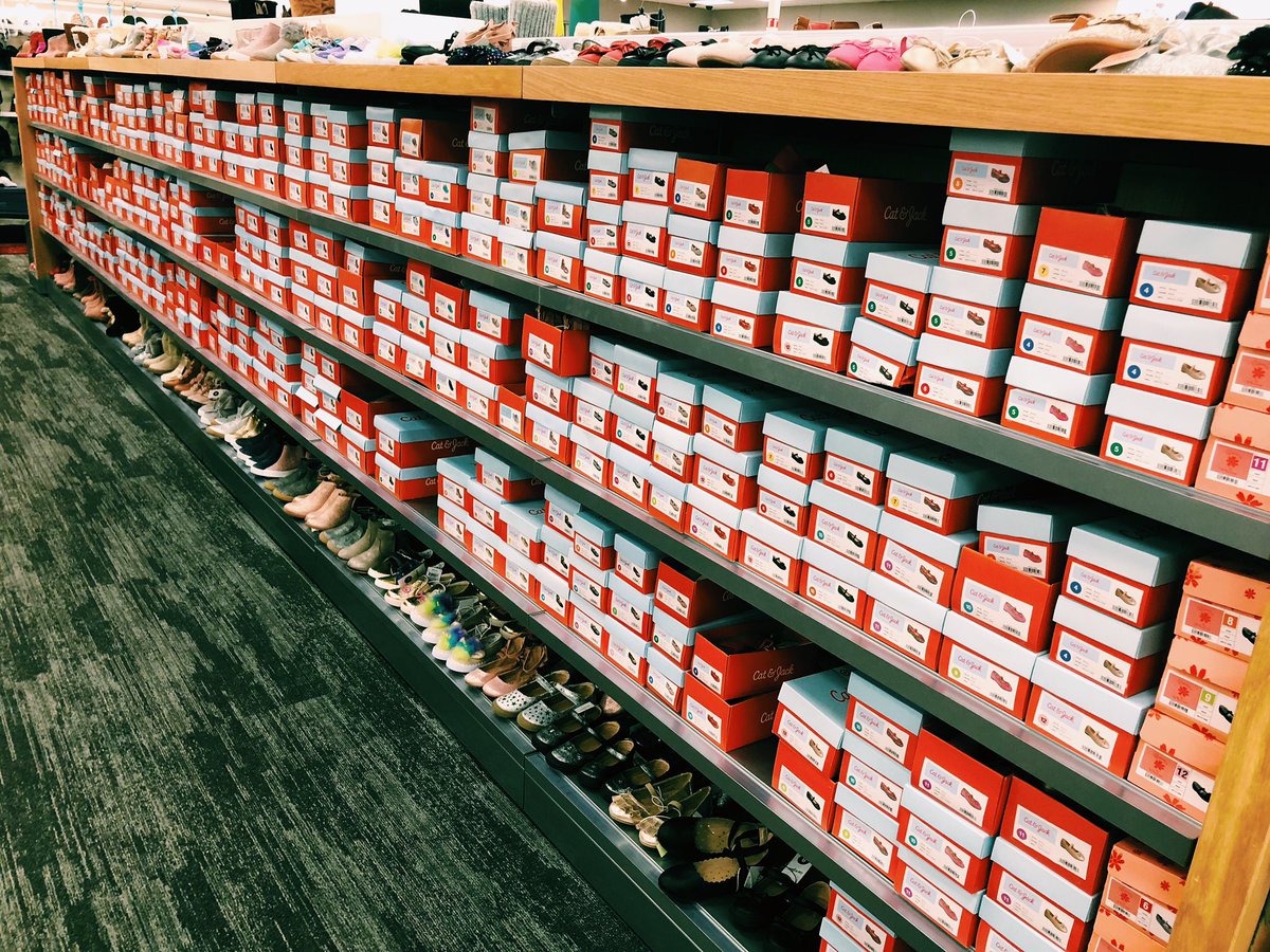 ColbyLuvsVM's tweet photo. Toddler Boy &amp; Girl shoes look AMAZING!!! #T1278 https://t.co/mNjafnLFHR
