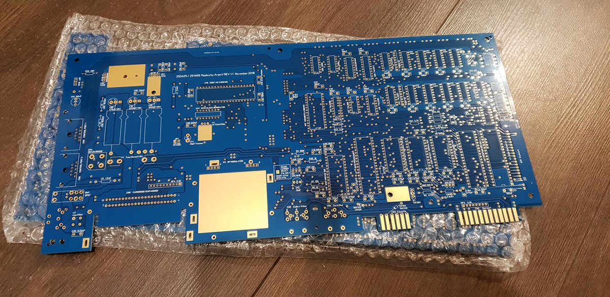 MindFlareRetro's tweet photo. Um... Uh... Wha... Was anyone else aware of this little gem of a project? #C64ReplicaBoard https://t.co/MzfeonhzFP