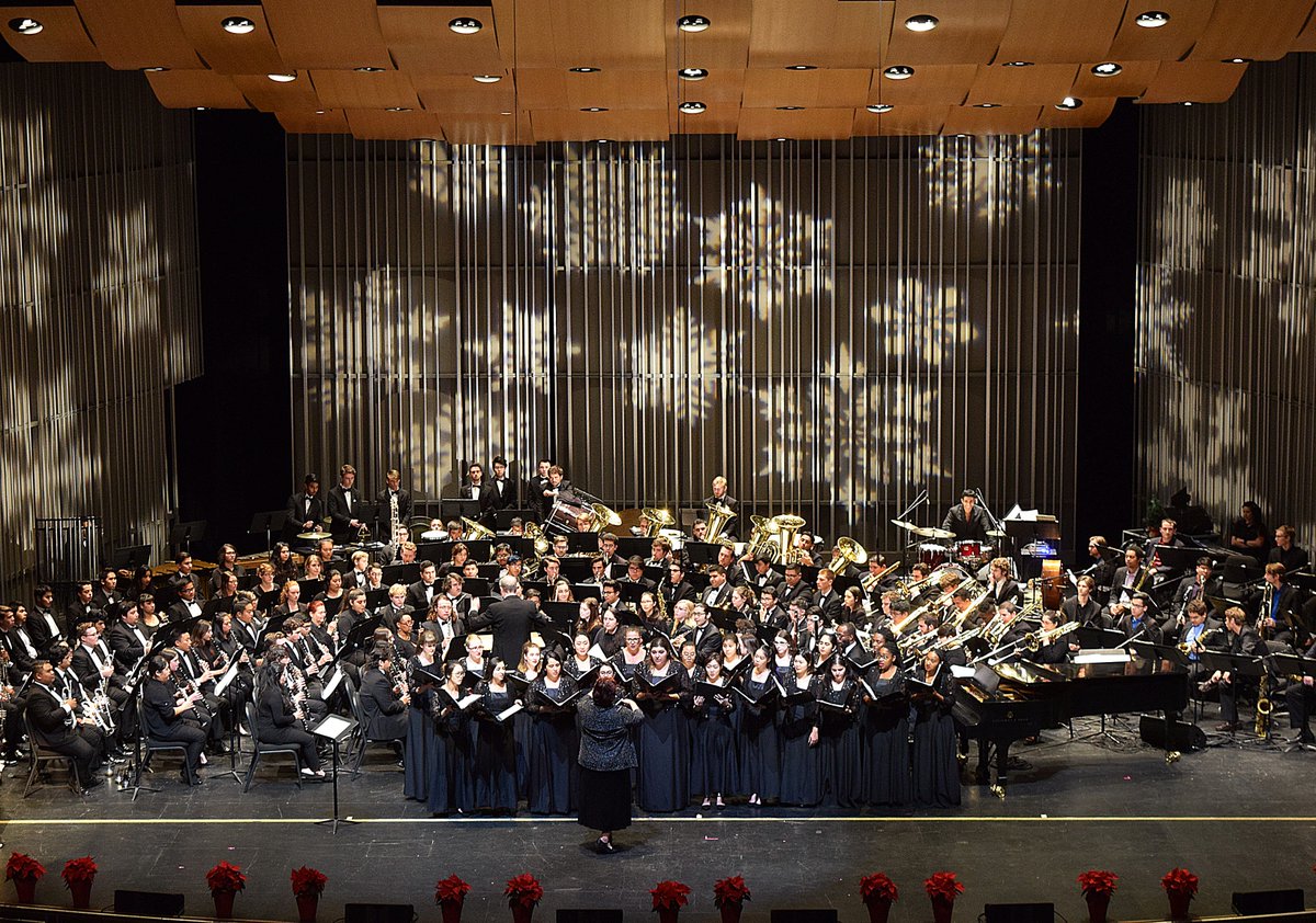 CSUNMusic's tweet photo. On Tuesday, CSUN Music hosted our annual Holiday Concert in The Soraya! Featuring CSUN's Wind Ensemble, Wind Symphony, Jazz "A" Band, Women's Chorale and special appearances from the Music Faculty and various student groups! View more photos here: https://t.co/mpnrY6FsNo. https://t.co/fn3UFuNgdU