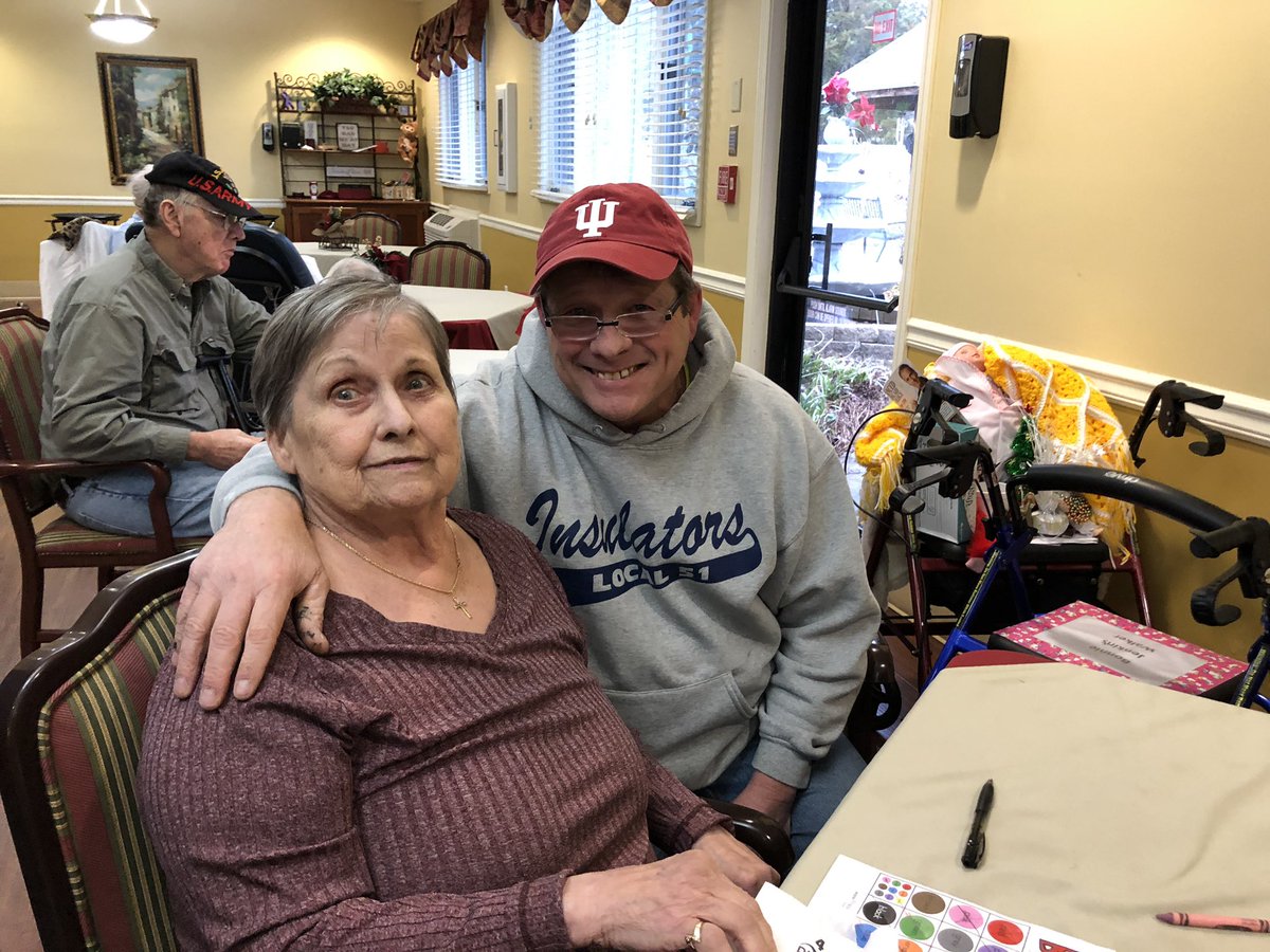 AutumnWoodsHC's tweet photo. Thank you @NewAlbanyPark bringing #Bingo to our Legacy residents π #CreatingMomentsOfJoy #FamilyTime #Legacy https://t.co/euGa4cyK0D