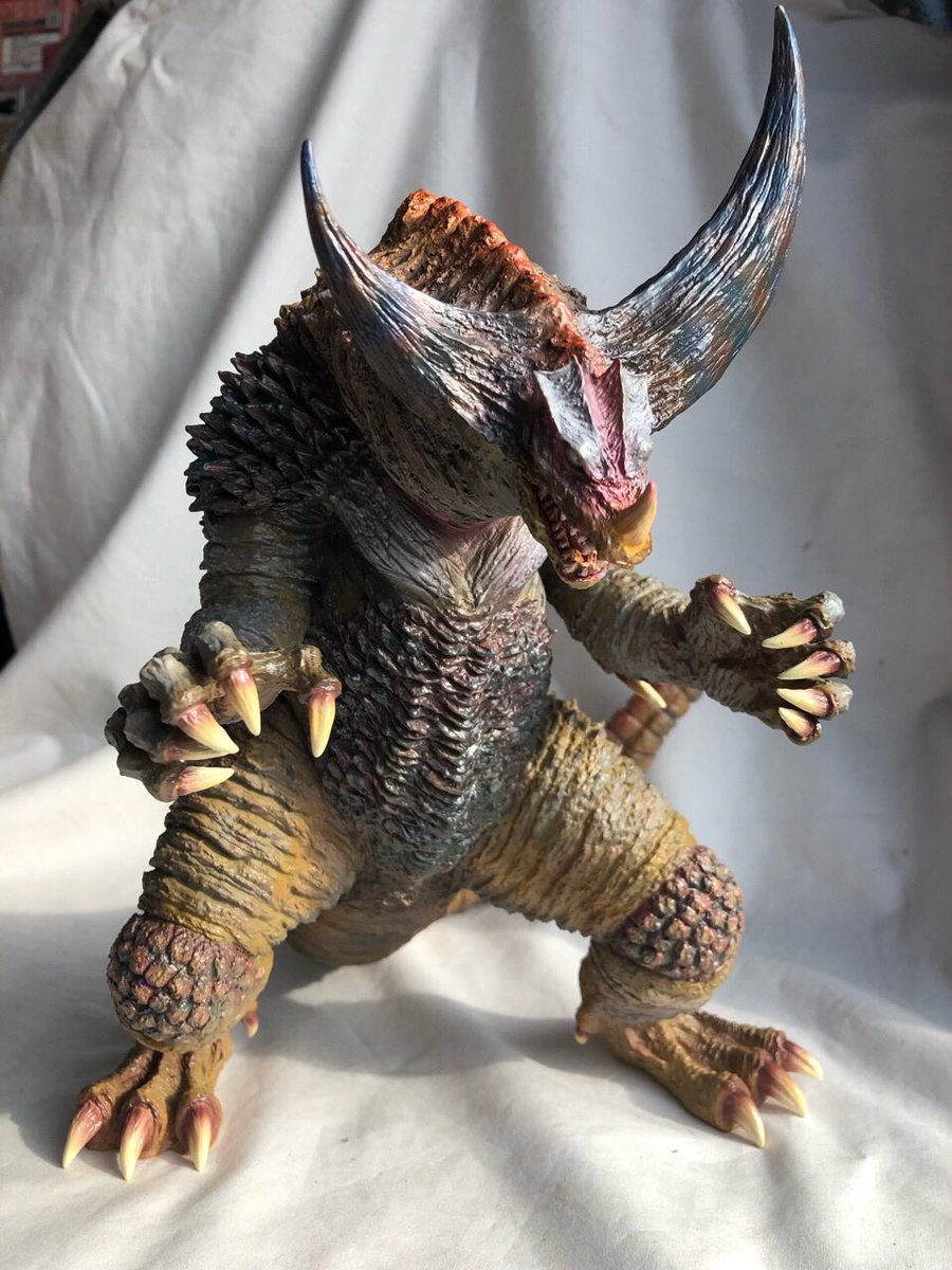 あなたのソフビ紹介 ACROのKRS NIRASAWAシリーズ、ゴモラです。 韮沢