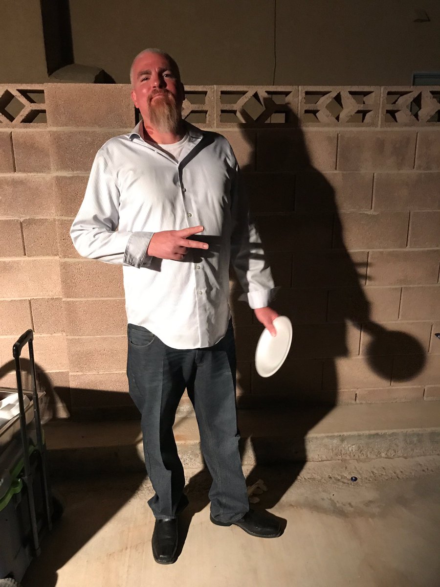 teebaby99's tweet image. the fight is over, the pain is gone RIP daddy i love you forever imma make you proud💙