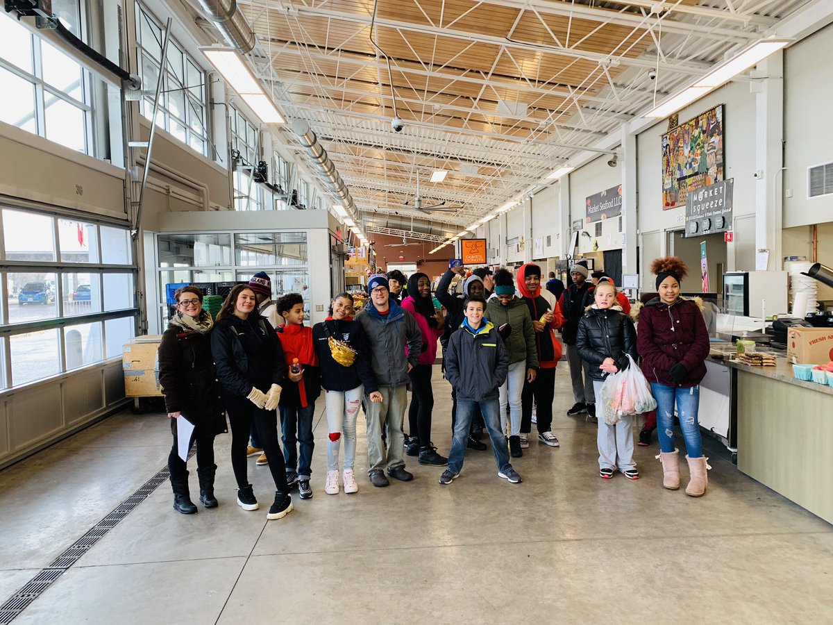 msgabbygraves's tweet photo. Had a great day with @LentoRestaurant we were so glad to learn about sustainability, farm to table, and butchery from Chef Art Rogers today. He even helped us find items at the market to create a sustainabile dish @RCSDNYS school 58 #wois #farmtotableintensive #eleducation https://t.co/567BPT2mEv