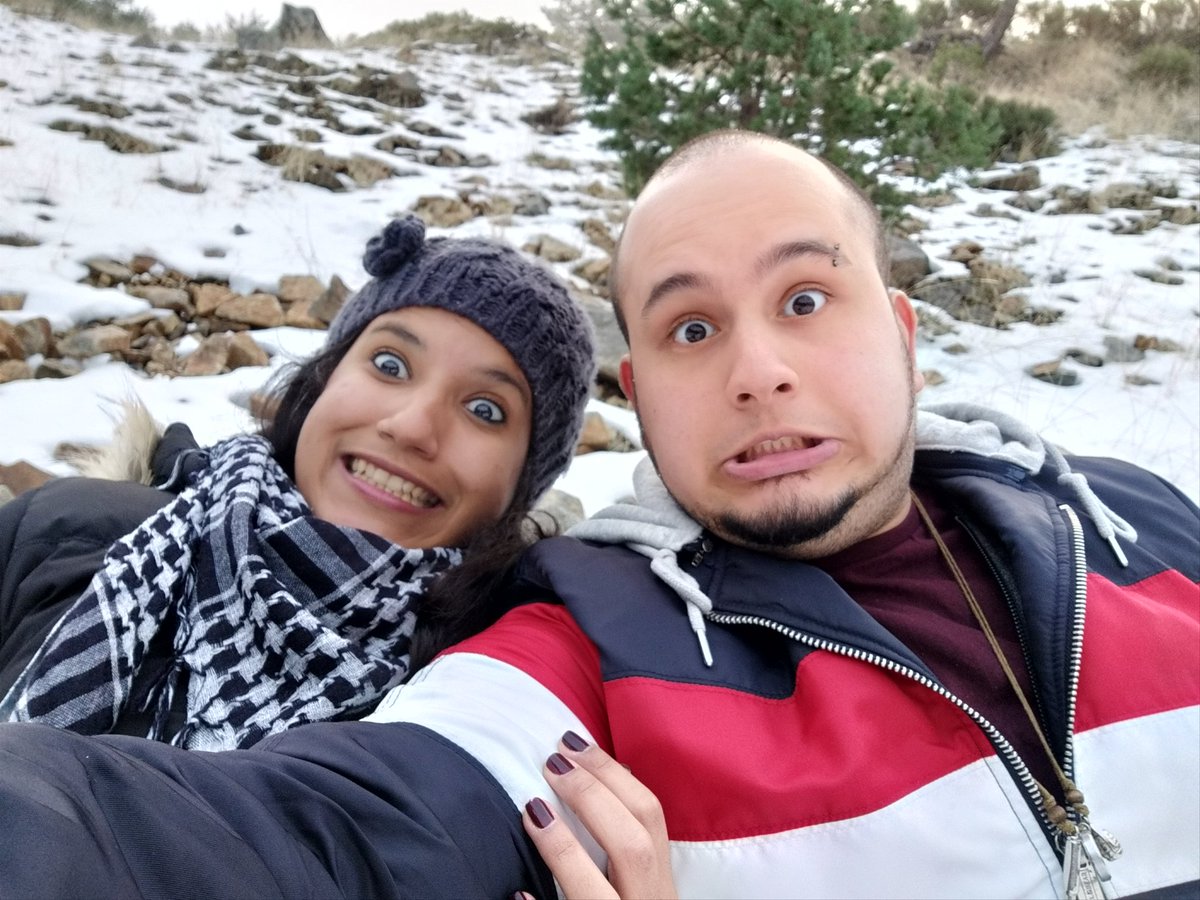 Jefferson_jpp's tweet photo. 7 años y medio de Novios, más 2 meses y medio de Esposos. Y cada día LA AMO MAS!
Pd: Zapeando es genial! #zapeando1258 https://t.co/jR0V5D4Tk6