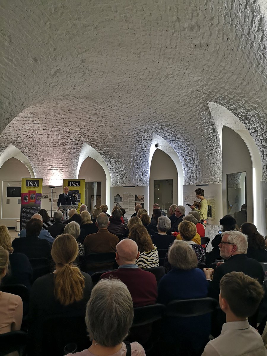stagedreaction's tweet photo. Great to make the launch of new @Irish_Archives journal marking 90 years of @GateTheatreDub Thanks to editors Susan and Elizabeth, glad to be included in such great company #gate90 #archives https://t.co/nAKueBuzzq