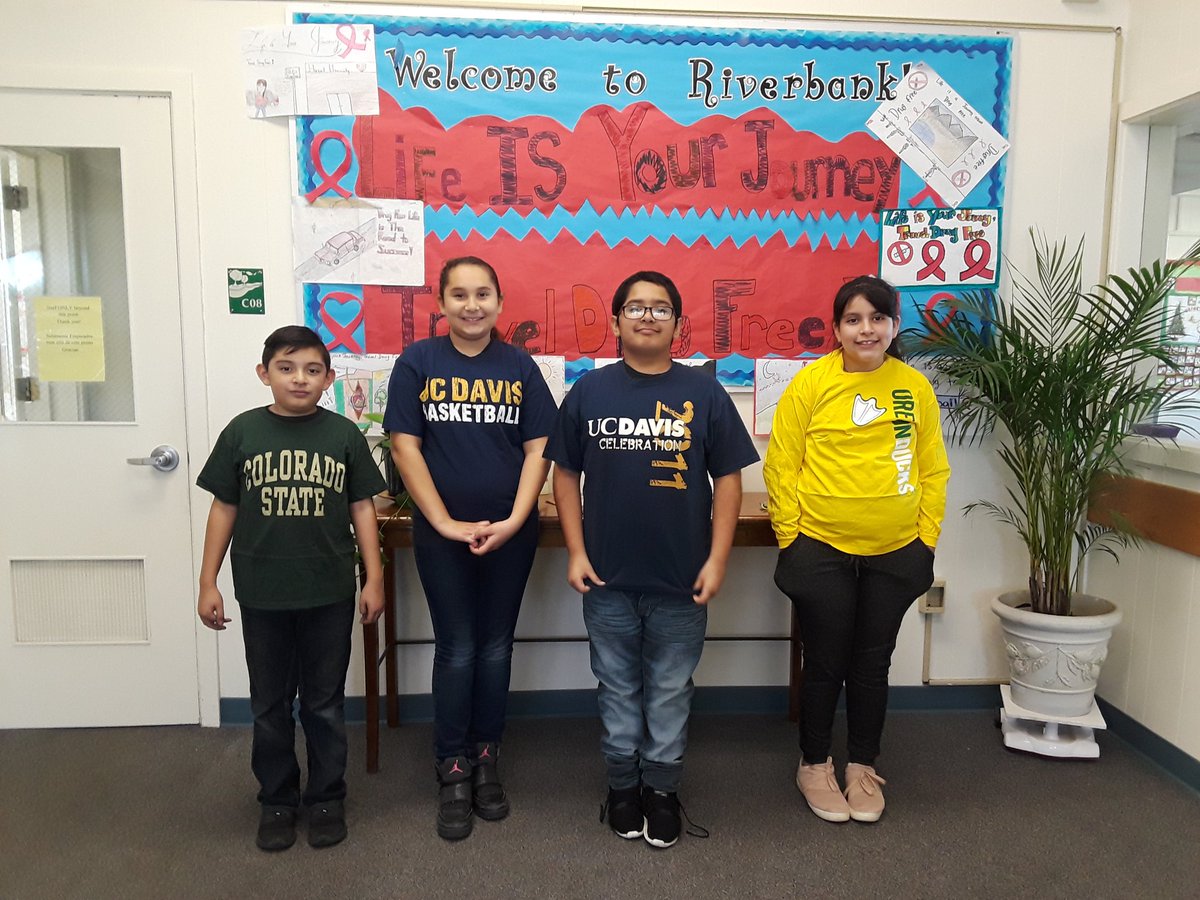 CalBear2000's tweet photo. Congratulations to our Cal Berkeley trivia winners! Thank you @mayorcabaldon, @bsandeen, and @collegets4kids for your support! #AVID4StudentSuccess
@uclabrewin
@MrNunezWUSD
@AVID4College
@WUSD_EdServices https://t.co/Qk1yHjkang