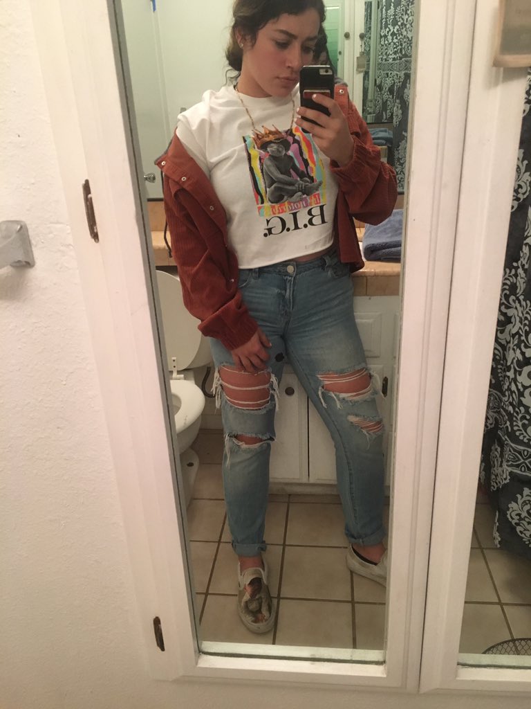 vallozano11's tweet photo. I love it when you call me big poppa. #validLGBTQ https://t.co/JKv43bBMA9