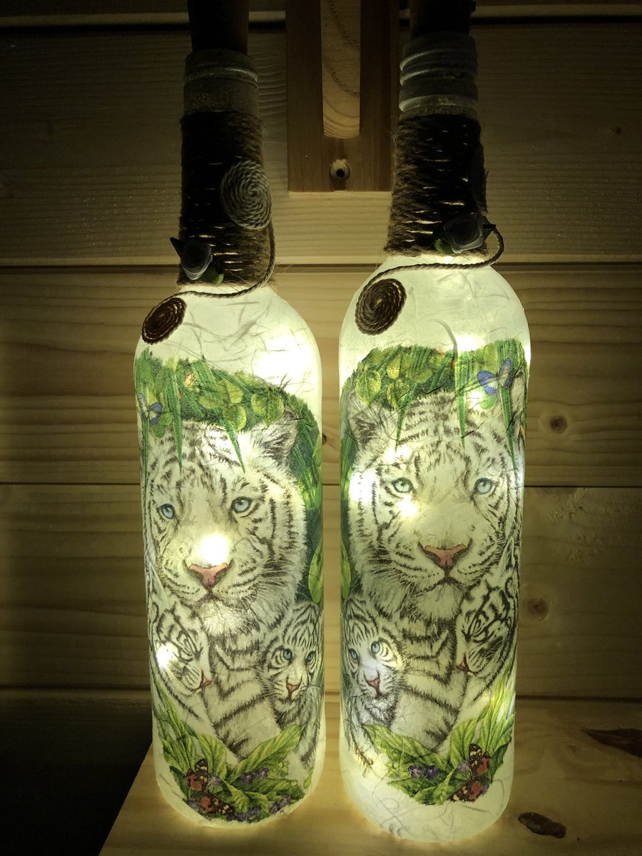 RusticElle's tweet image. Facebook ~Elle on Earths Crafts