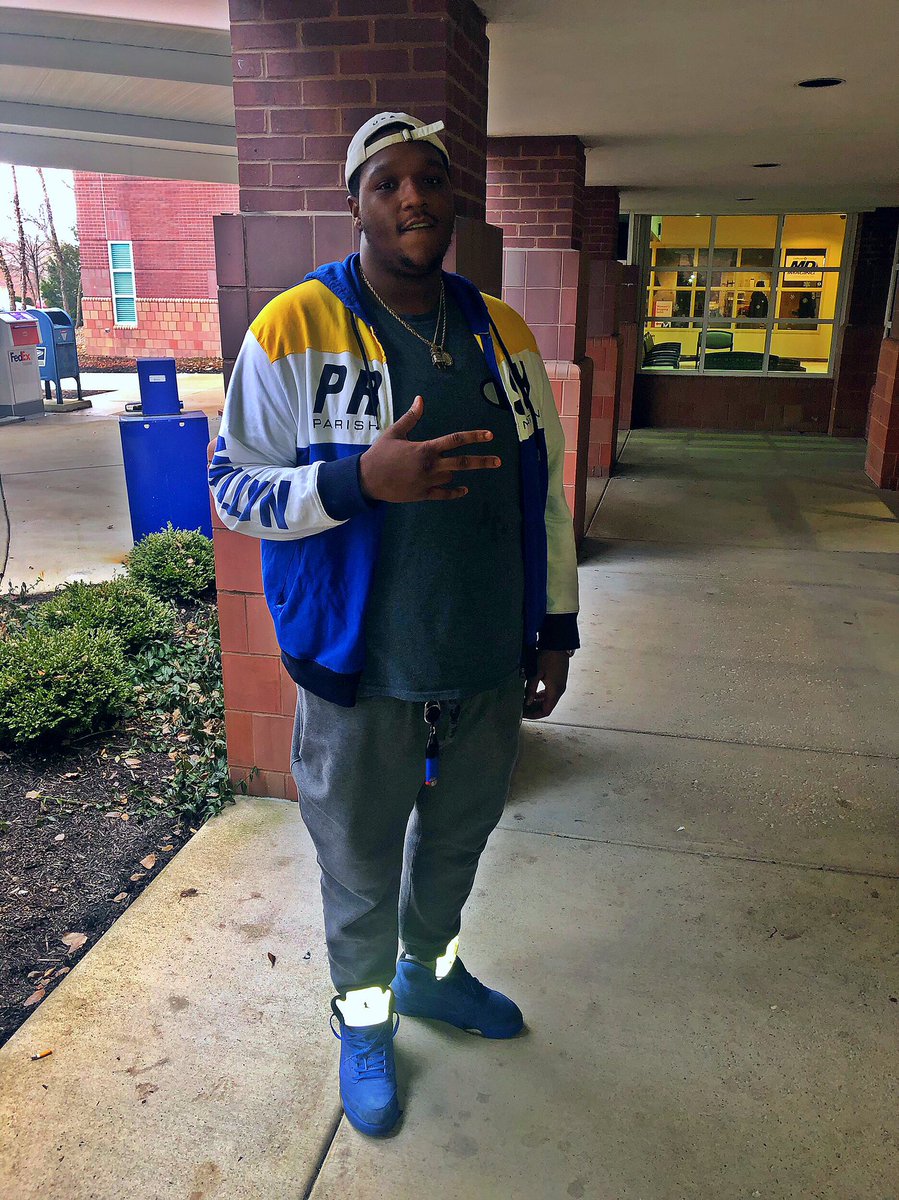 IDoItForJay's tweet photo. Basically all Dat Fake Love Get Away From me 🚶‍♀️👋🏾👋🏾  Lately I been Focused on Da Bag so Don’t Play Wit Me 💯💯💯🌀 RipJay 🙏🏽🌍🌍 https://t.co/DBULNi12VQ