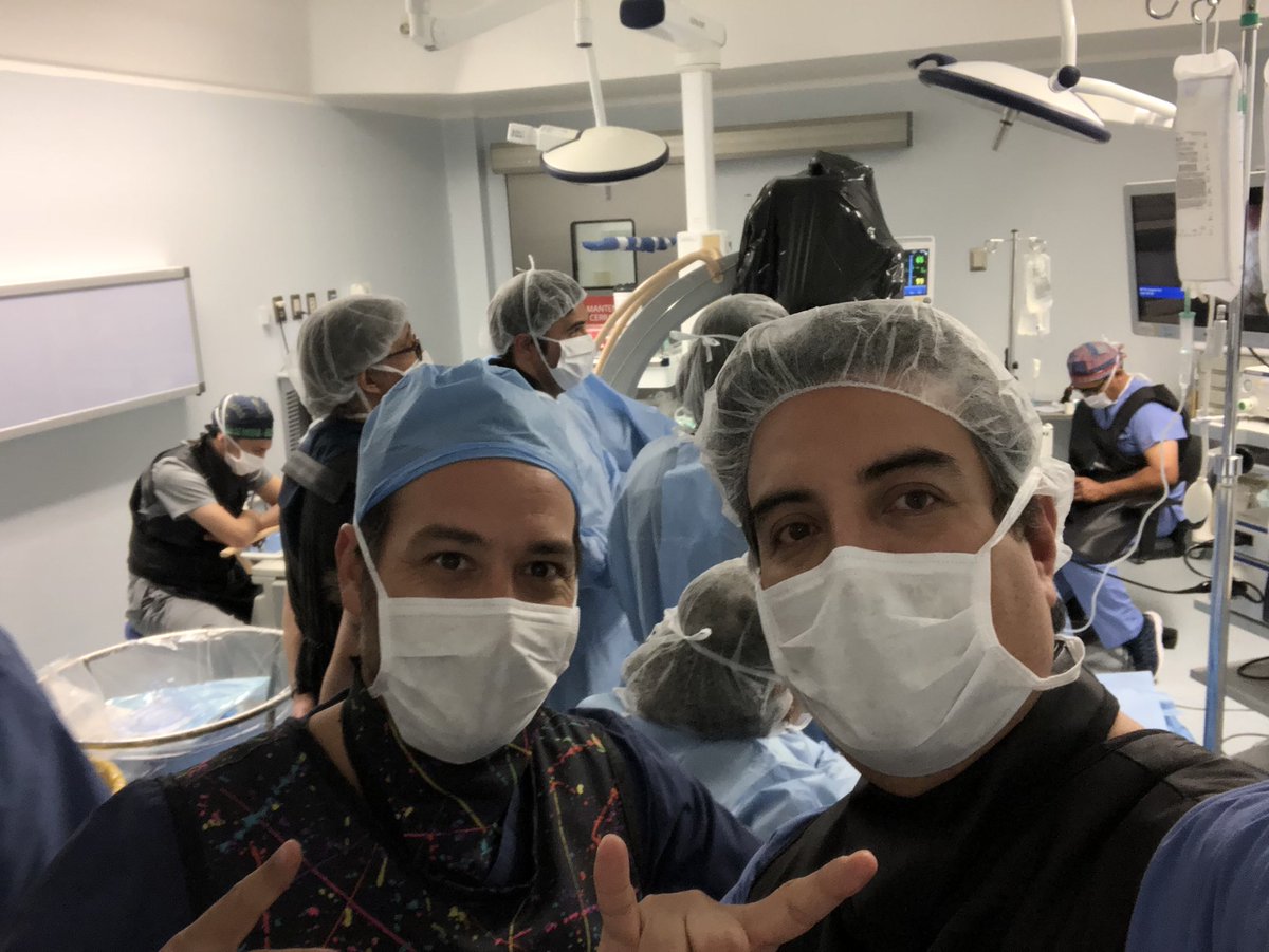 With our mexican friends in our <a href="/CookMedical/">Cook Medical</a> Vista course! <a href="/UrologoEdgar/">Dr Edgar Beltrán M.H.Sc🇲🇽</a>