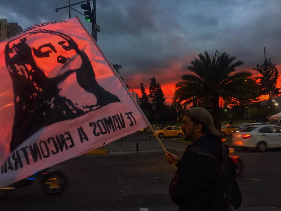 nosfaltamichel1's tweet photo. "Lucharemos en las calles hasta qie aparezcas" fue la consigna que retumbó ayer en Quito cuando los familiares y amigos de nuestra amada Michelle nos concentramos en la Fiscalía de Desaparecidos para exigir a #PabloDuran celeridad y efectividad en la búsqueda.
#TeVamosAEncontrar https://t.co/RGssksxn8h