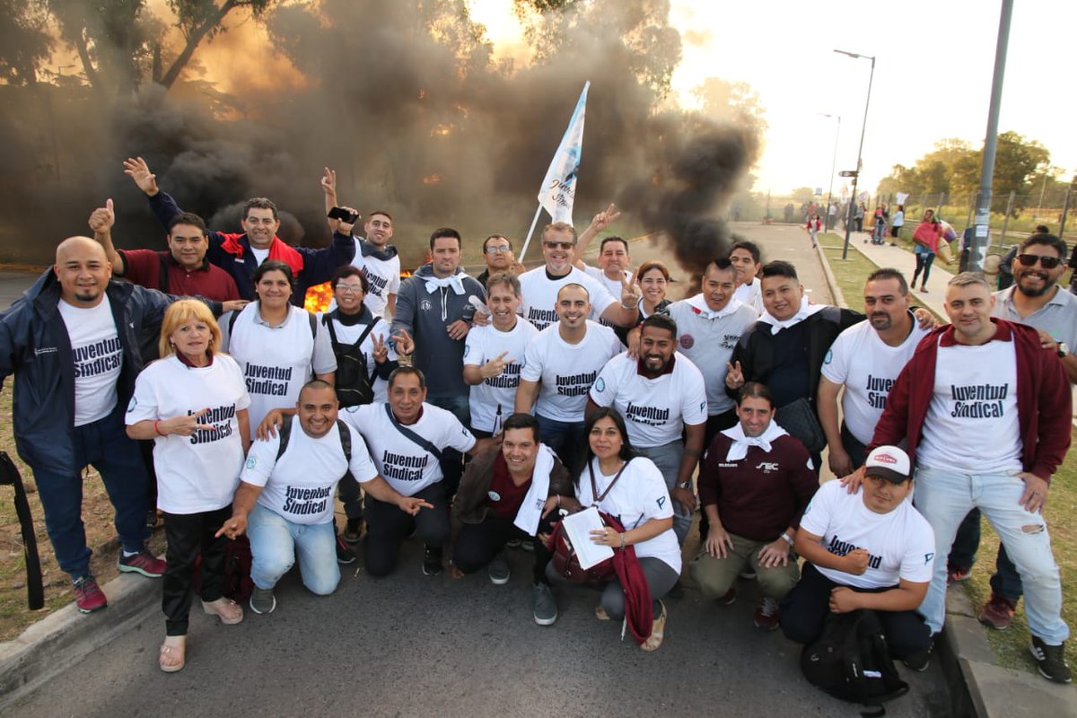 <a href="/JuvSindicalNac/">Juventud Sindical</a> <a href="/JuanPabloBrey/">Juan Pablo Brey</a> @RamonMuerzaSEC <a href="/JuvSindicalNac/">Juventud Sindical</a> <a href="/Aeronavegantes/">Aeronavegantes</a>  #UnidosPodemos