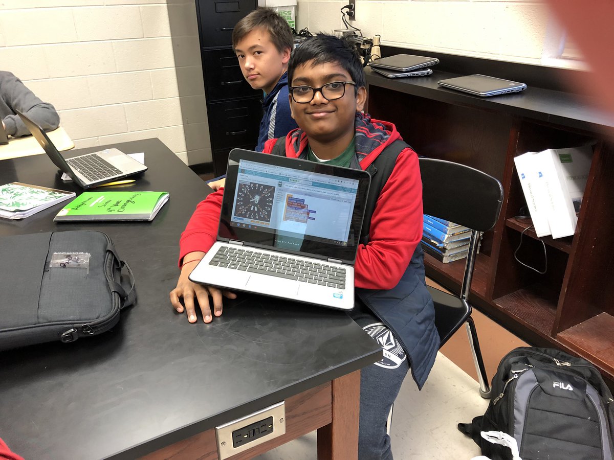 leehasting66's tweet photo. #HourOfCode New favorites... Dance Party and the Grinch! Want a great way to teach thinking skills? #dcseffects @AJHS_BlackBears https://t.co/fj0axrk2ht